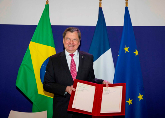 Luis Fernando de Andrade Serra, Ambassador of Brazil to France